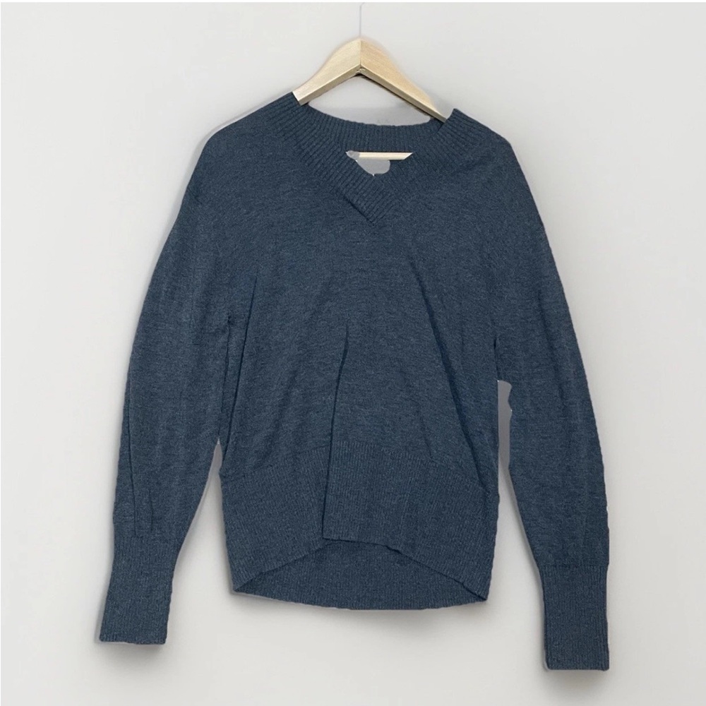 Treasure & Bond Women Viscose Cozy V-Neck Sweater Small Dark Gray Minimalist NWT